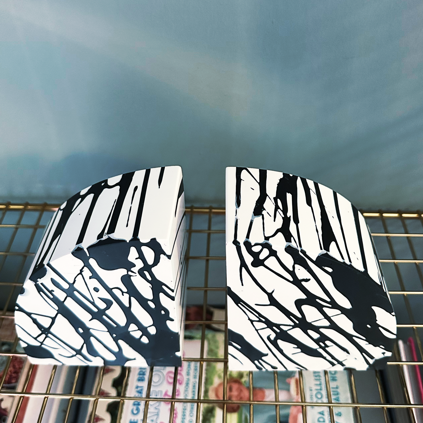 Book Ends - Graffiti - Black & White