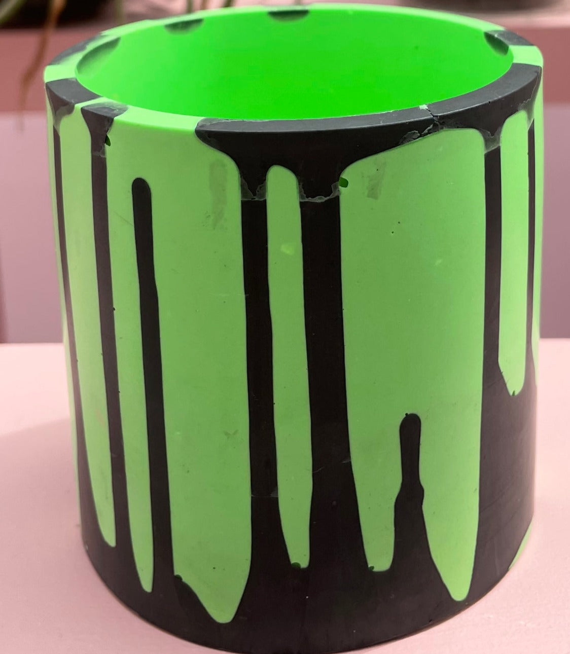 Pot - Graffiti - Green & Black