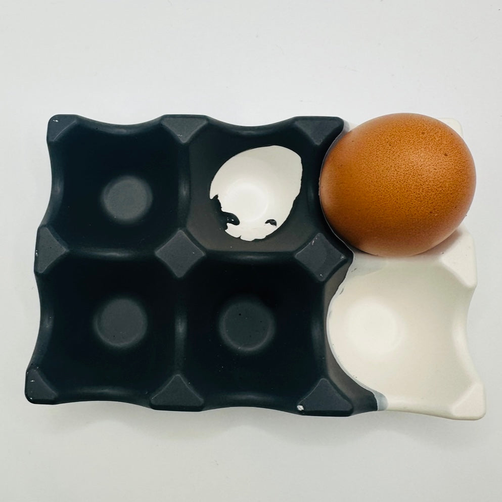 Egg Tray - Black & White