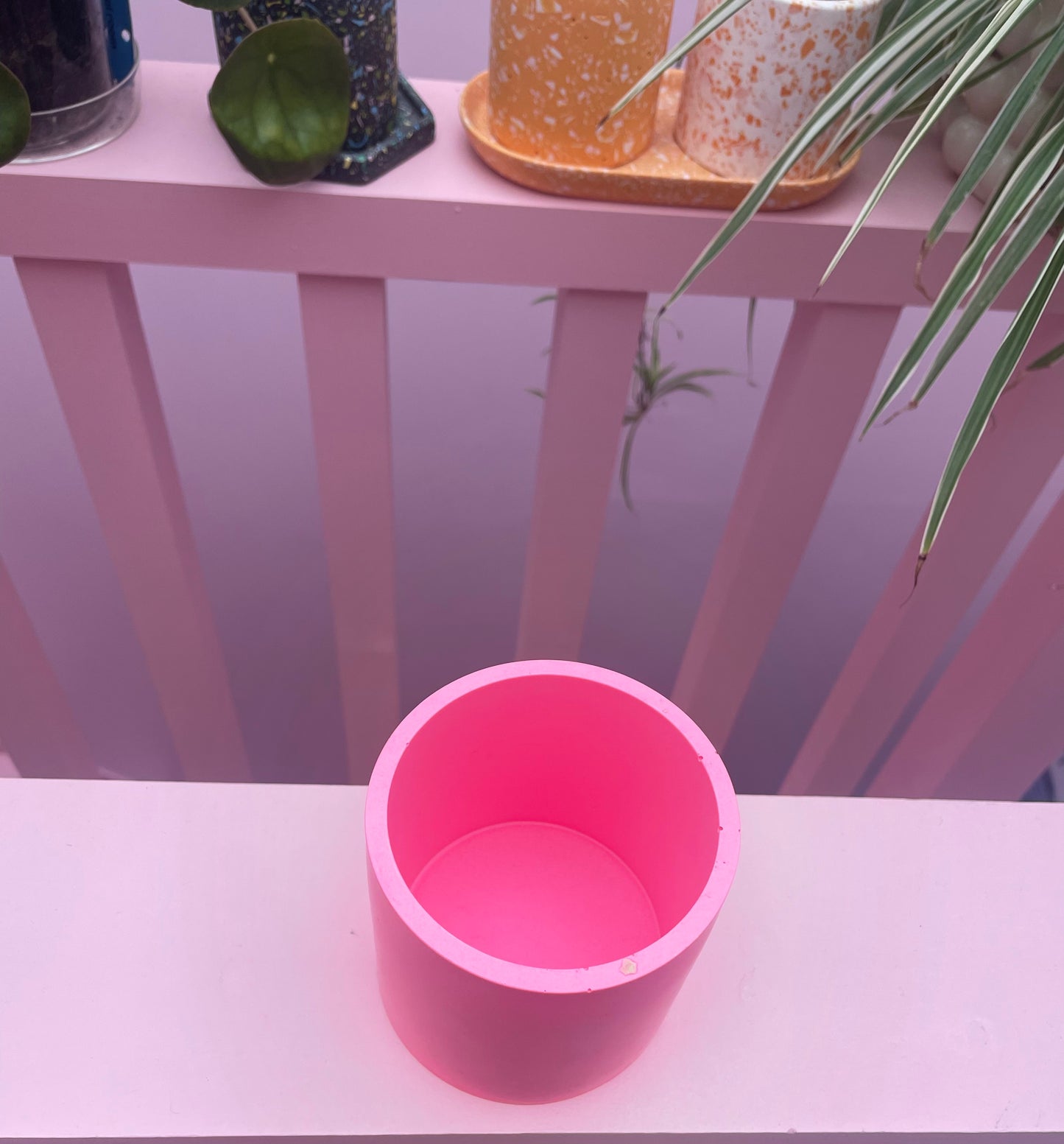 Pot - Neon 9
