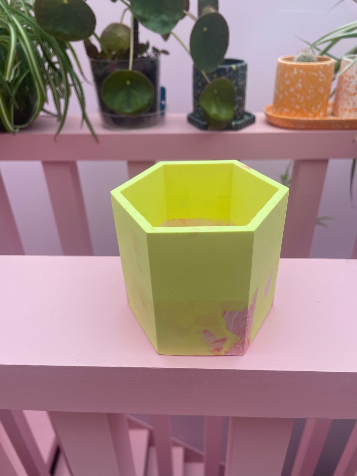 Pot - Neon 7