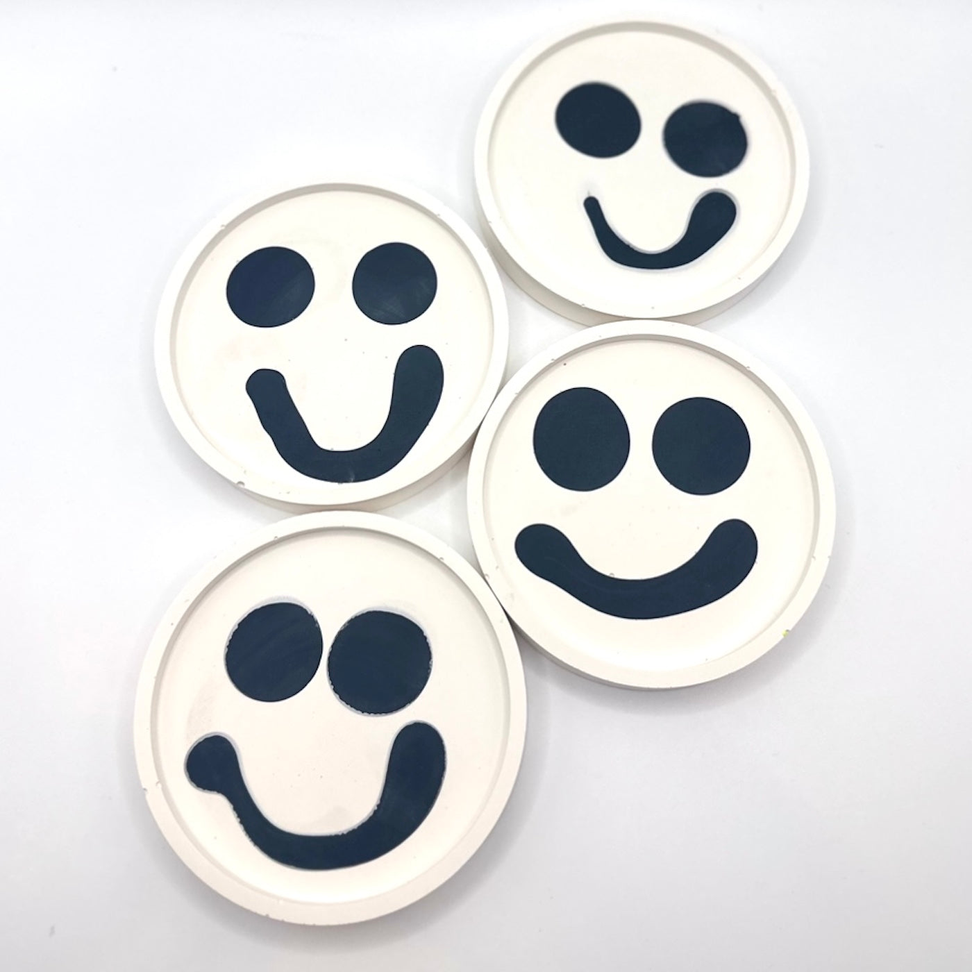 Coaster Set - Smiley - White & Black