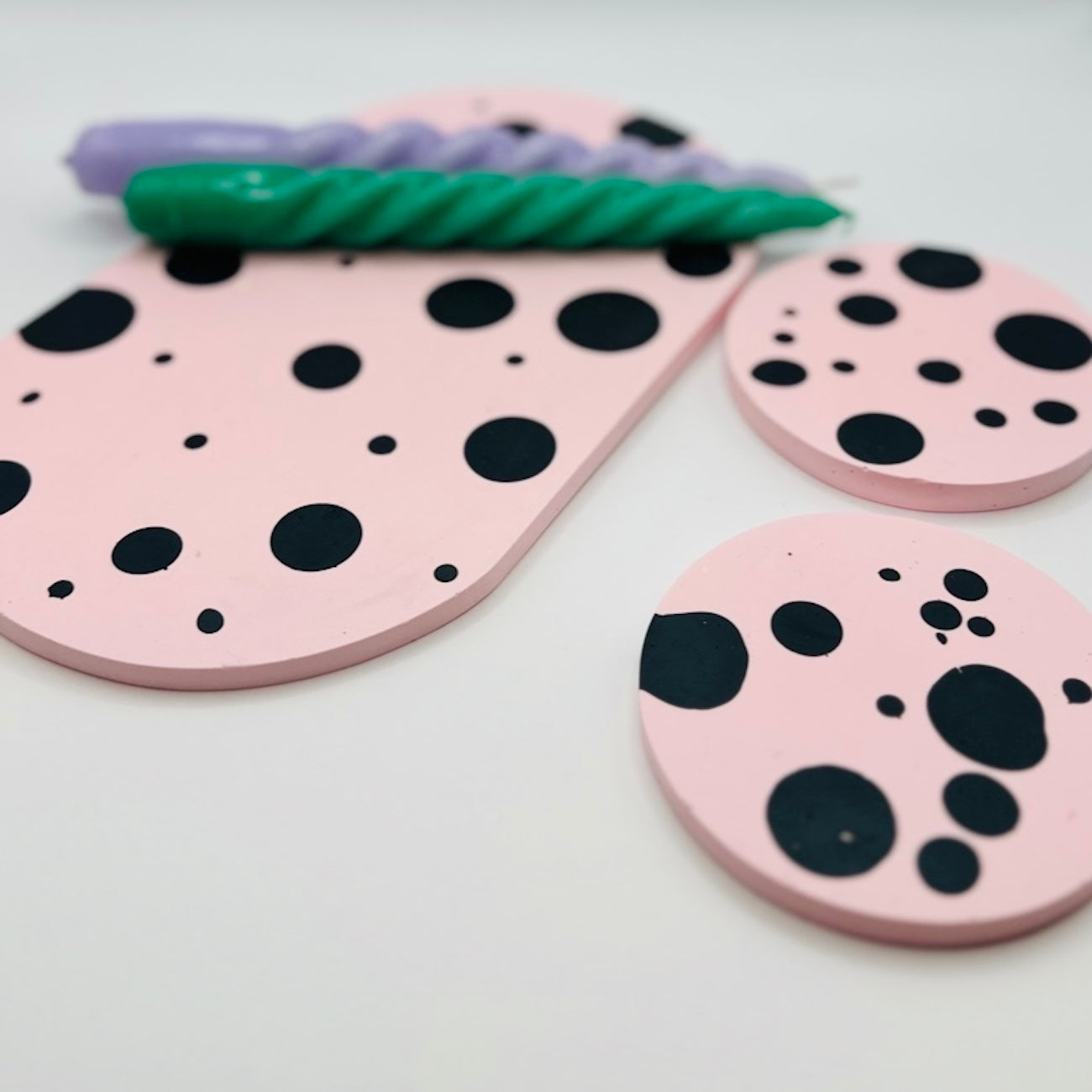 Oval Tray - Pink Dots