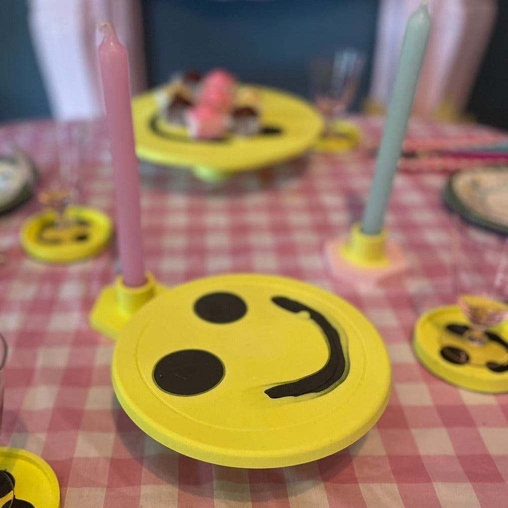 Smiley Cake Stand - Medium