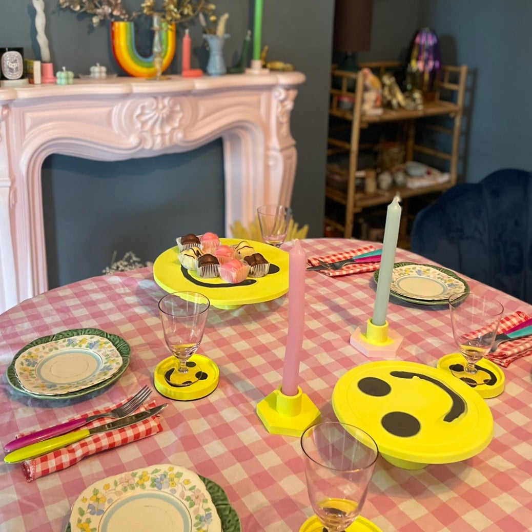 Smiley Cake Stand - Medium