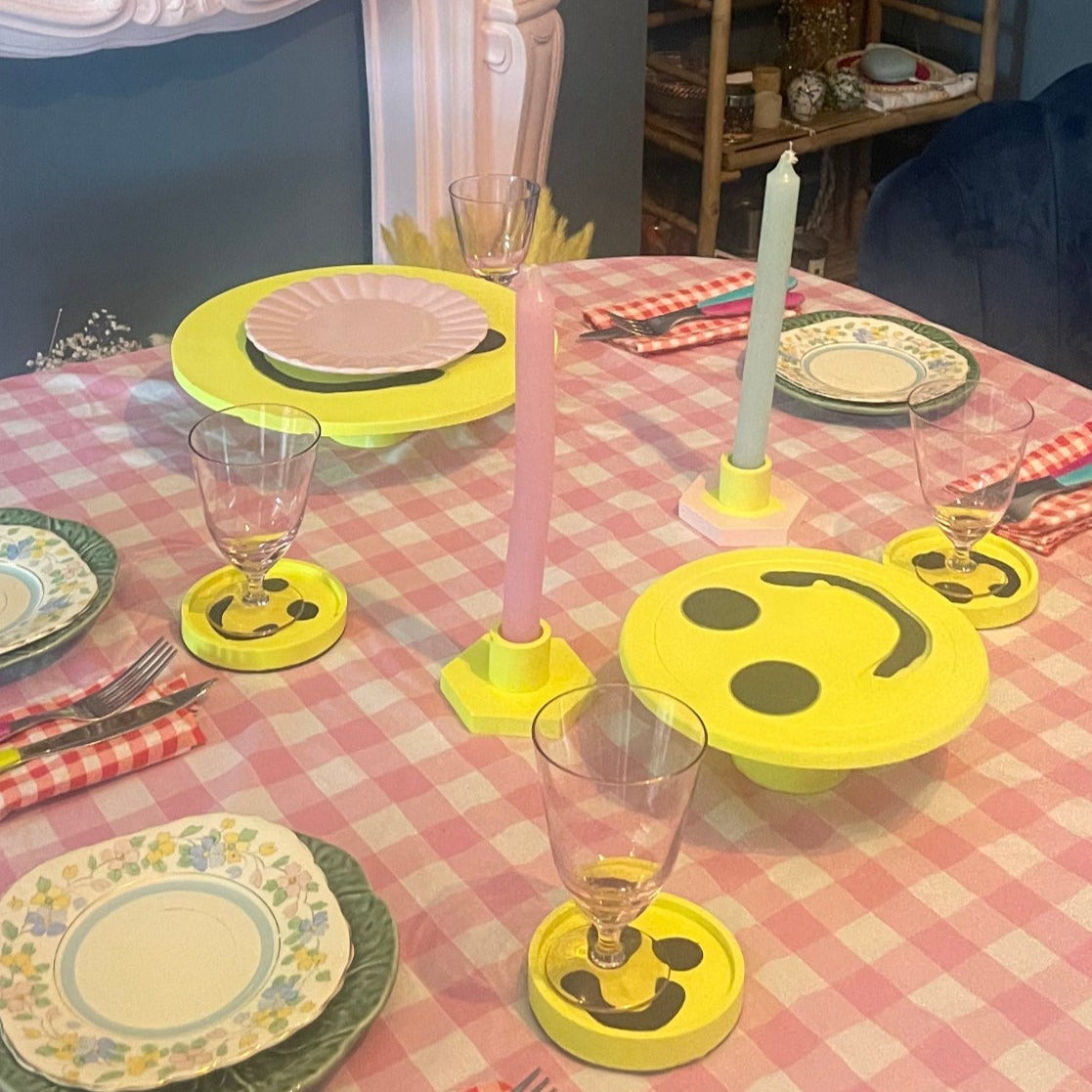 Smiley Cake Stand - Medium