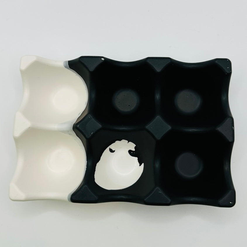 Egg Tray - Black & White