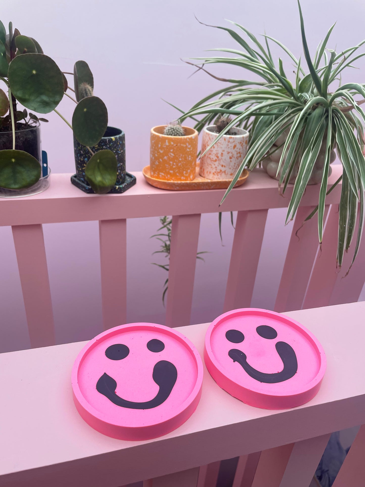 Coaster Set - Smiley - Pink & Black